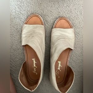 Free people sandals